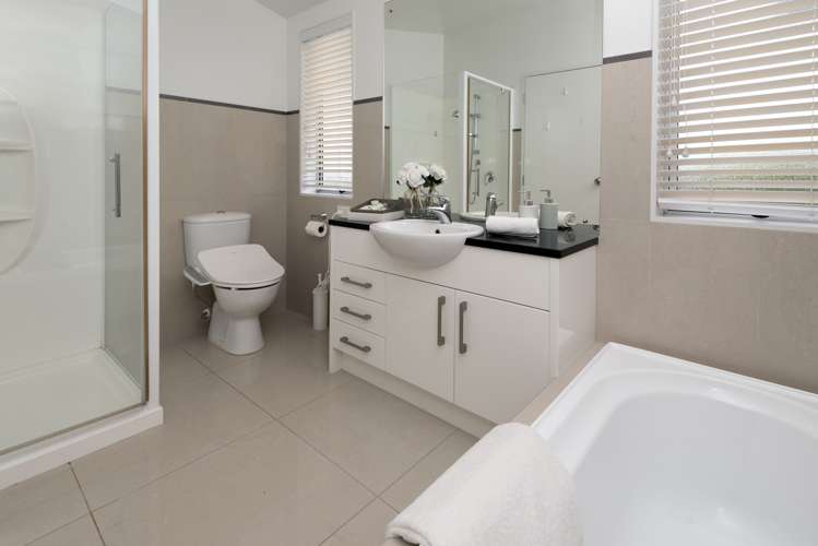 12 Tranquility Rise Mellons Bay_19