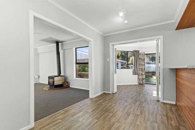 26 Momona Street_5
