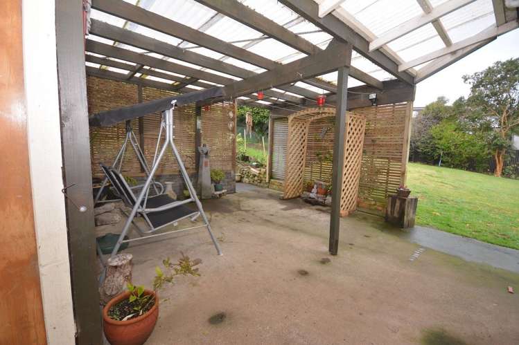 54 Sherwood Street Bellevue_14