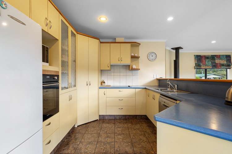 128 and 128a Ross Road Hira_7
