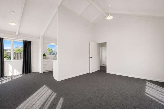 A/9 Logan Place 11601_2