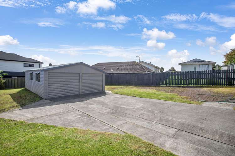 69 Charntay Avenue Clover Park_12