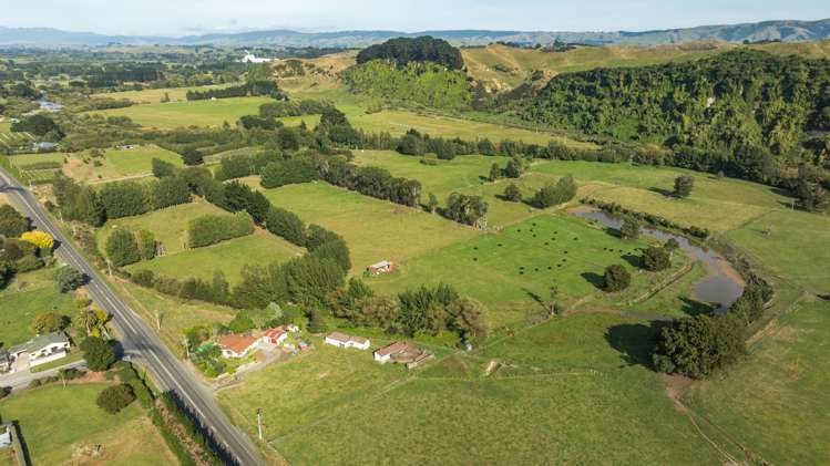 22 James Road Pahiatua_17