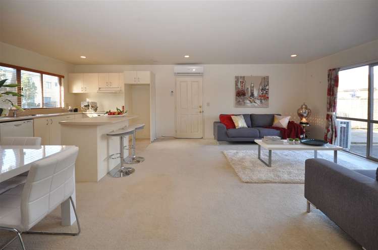 8 Albizia Avenue Henderson_5