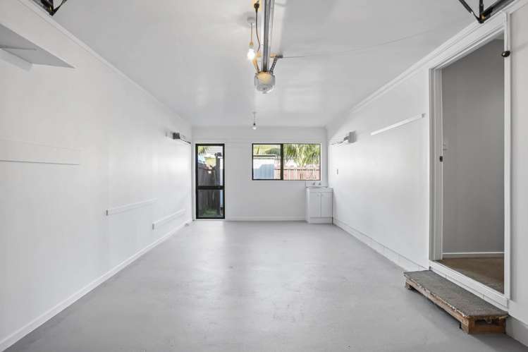 1/20 Sturges Road Henderson_16