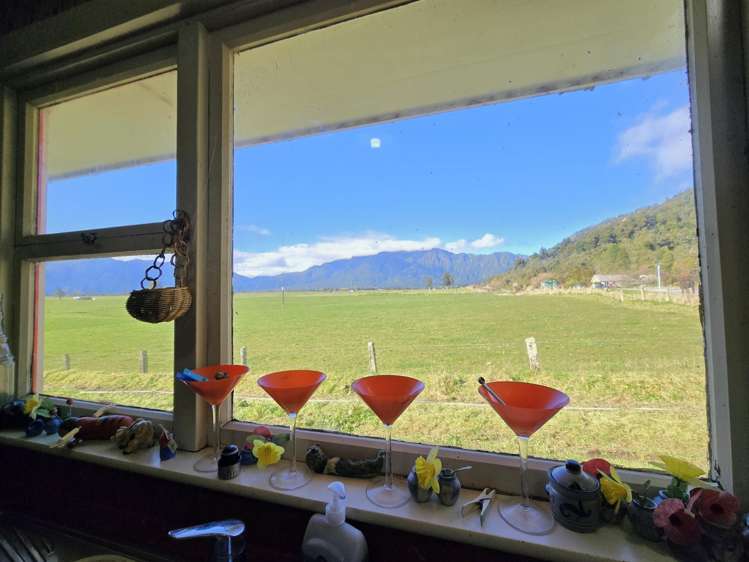 18 and 22 Harihari Township Road_5