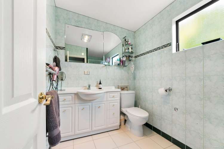 6 Shamrock Lane Te Atatu Peninsula_15