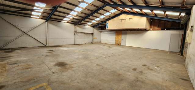 Unit 1, 2/29 Firth Street Drury_2
