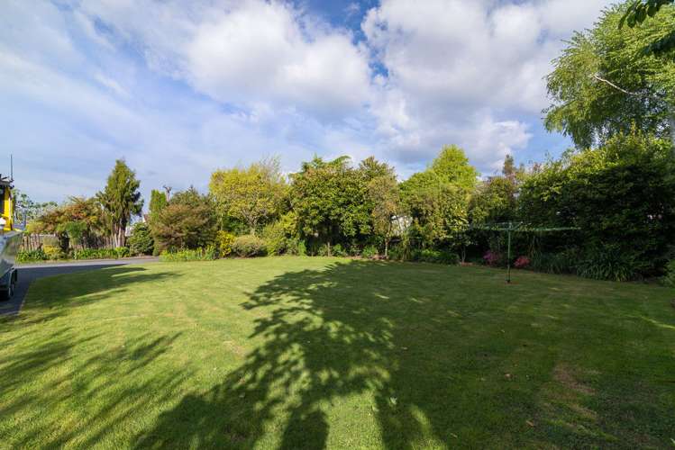 5 Holden Avenue Holdens Bay_30