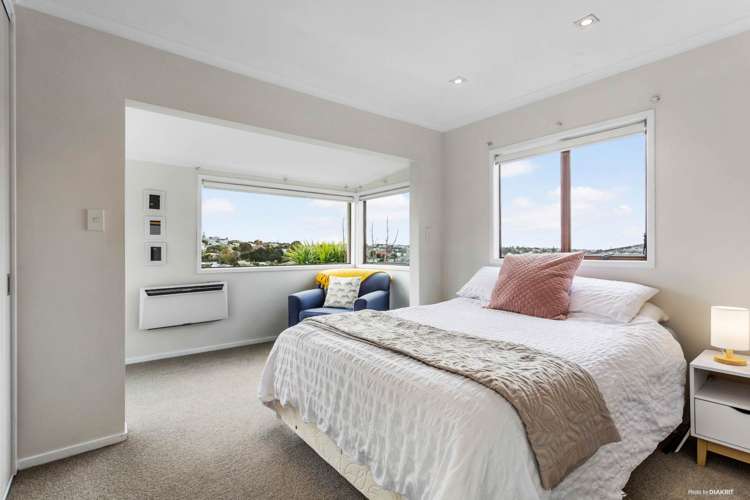 30 Shanaway Rise Hillcrest_11