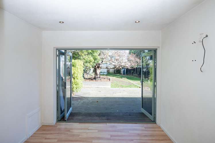 79 Racecourse Road_5