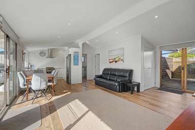 17 McCall Ave_3