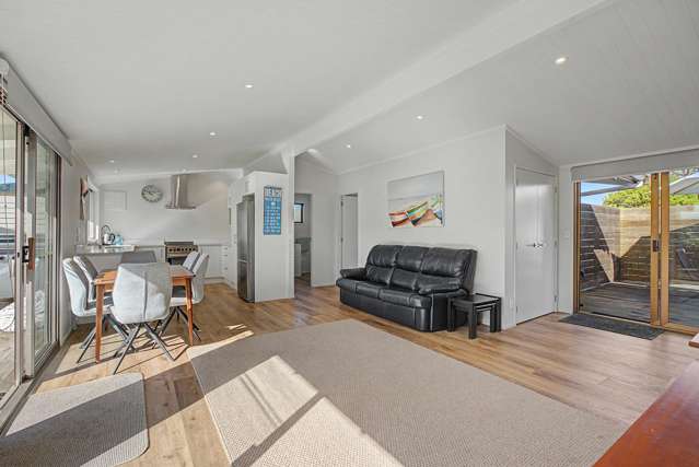 17 McCall Ave Pauanui_3