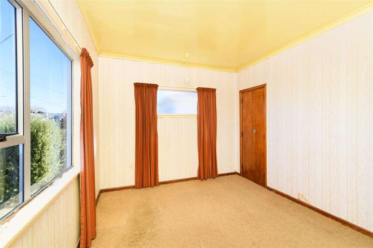 27 Lower High Street Marton_30