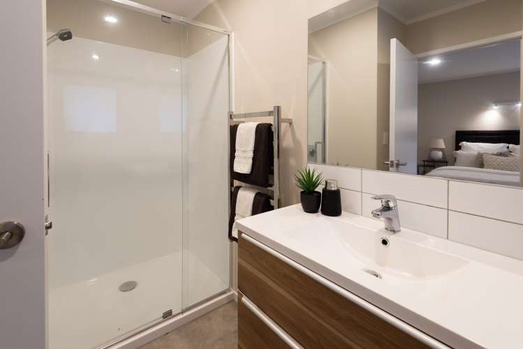 4/87 Cook Street Howick_14