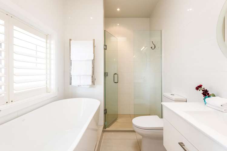 6/118 Ocean View Road Oneroa_18