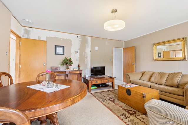 1/14 Astor Street Karori_2