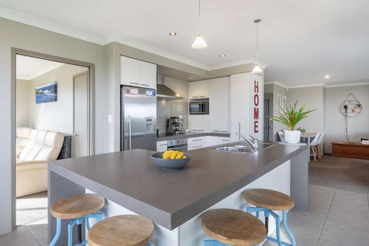 1 Parkland Rise Omokoroa_3