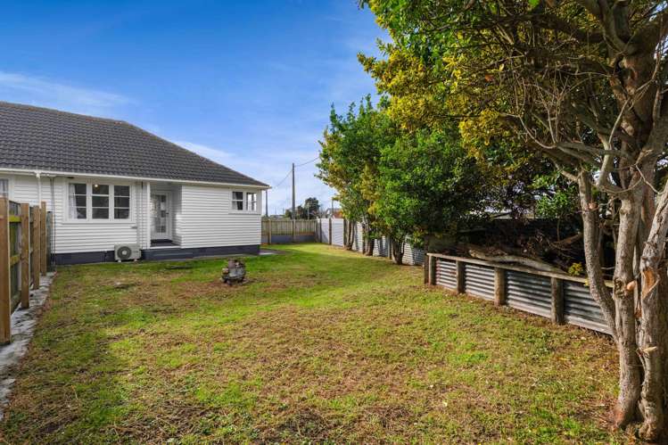 1 Vogel Street + 2 Laurent VC Street Hawera_11