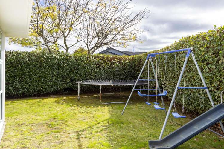 15 Magnolia Rise Waipahihi_22