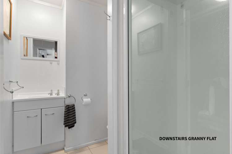 15 Taioma Crescent Te Atatu Peninsula_16