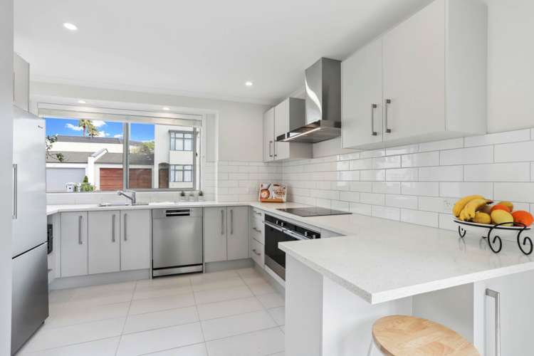 39 Vinograd Drive Te Atatu Peninsula_6