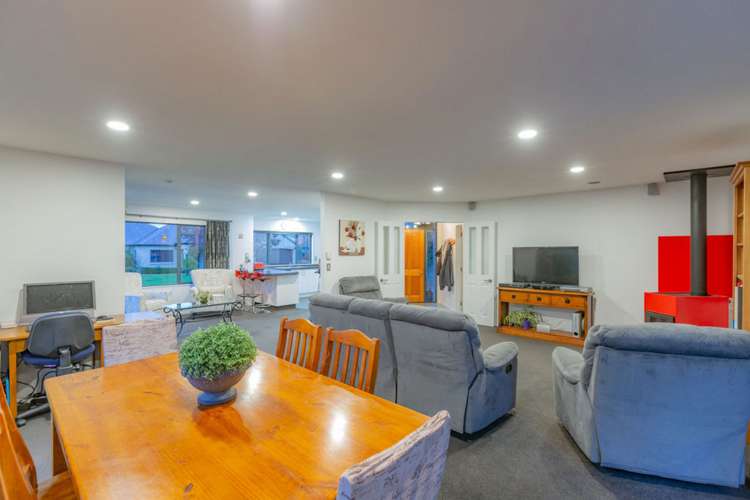 18 Heritage Crescent Richmond_6