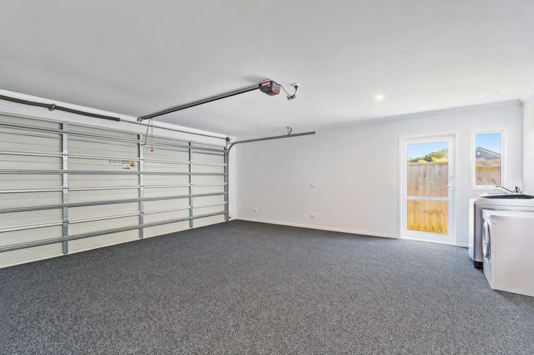 8 Navigation Drive Cooks Beach_19