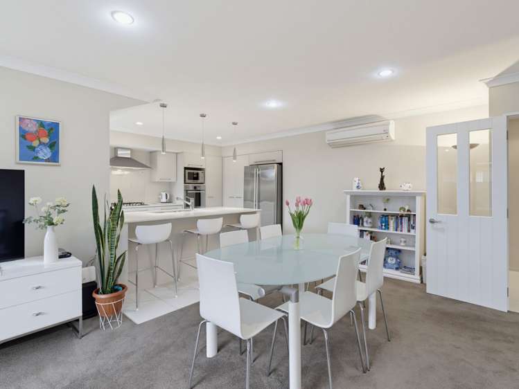 12 Hasendene Drive Lincoln_8