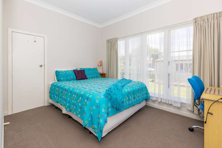 228 Fox Street Hamilton East_10