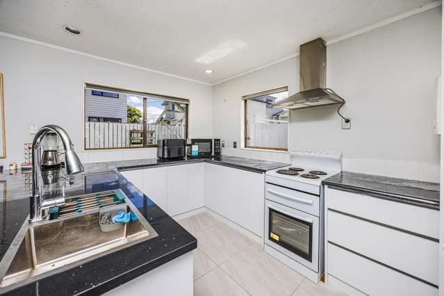 2/45 Jellicoe Road Manurewa_3