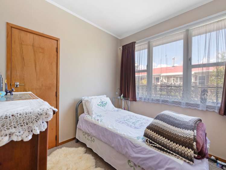 49a James Street Glenholme_10