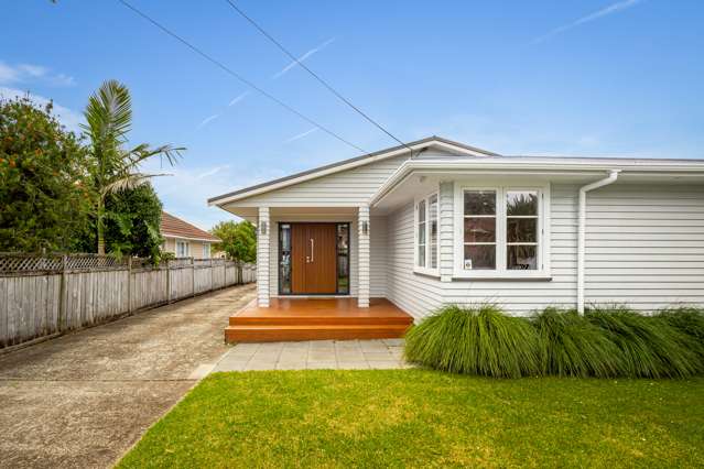 43 Vodanovich Road Te Atatu South_1