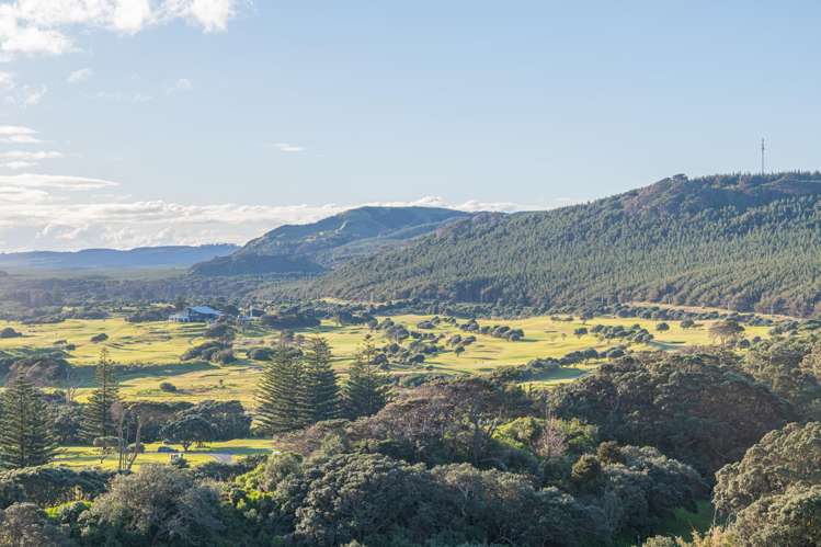10 Waitea Road Muriwai_24