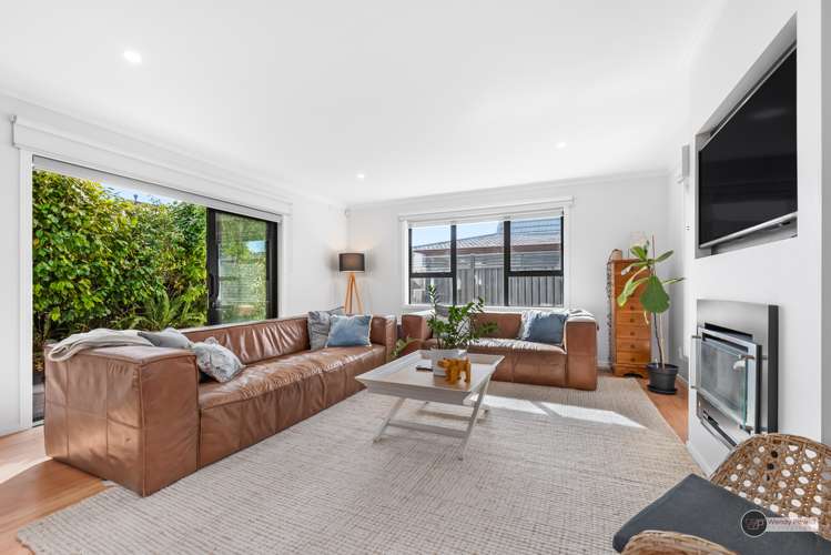 14a Nikau Grove Woburn_9