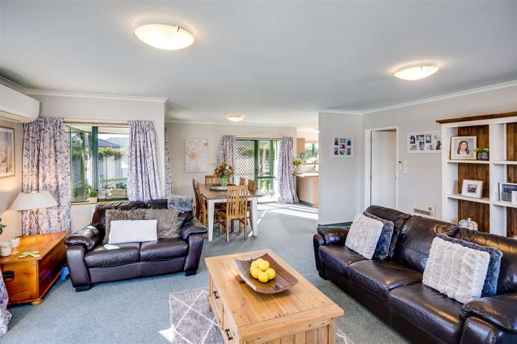 5a Montague Way Taradale_10