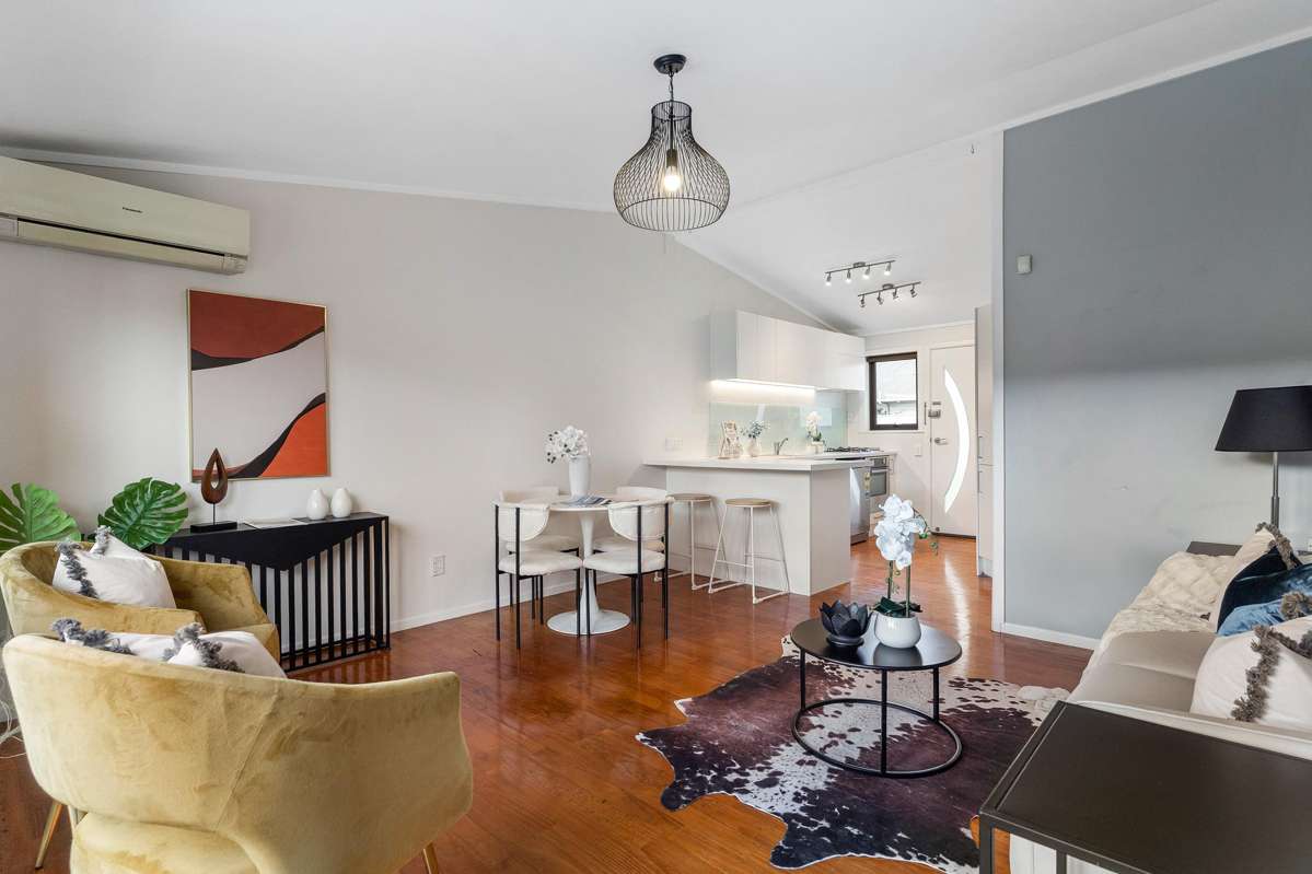 2/100 Victoria Street_4