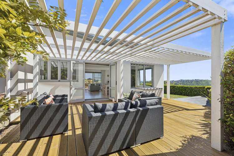 1 Manapouri Lane Aotea_15
