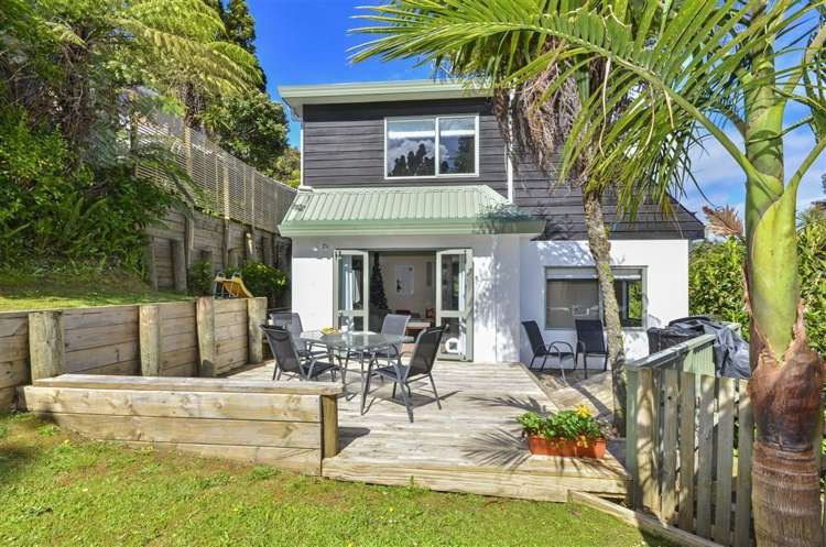 2/33 Pluto Place Beach Haven_0