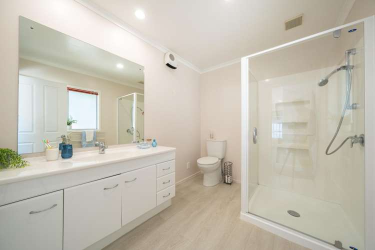 4 Handly Grove Churton Park_12