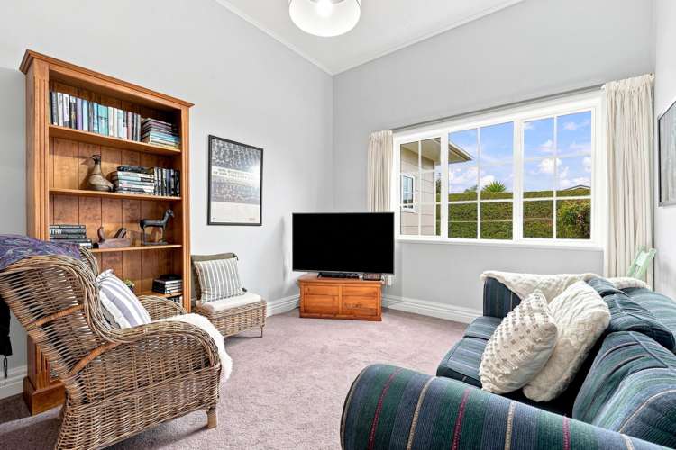 8a Tirimoana Place Otamatea_16