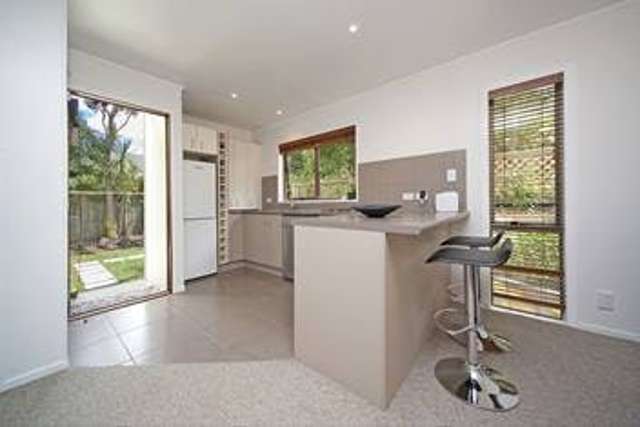 4/165a Carrington Road Mount Albert_1