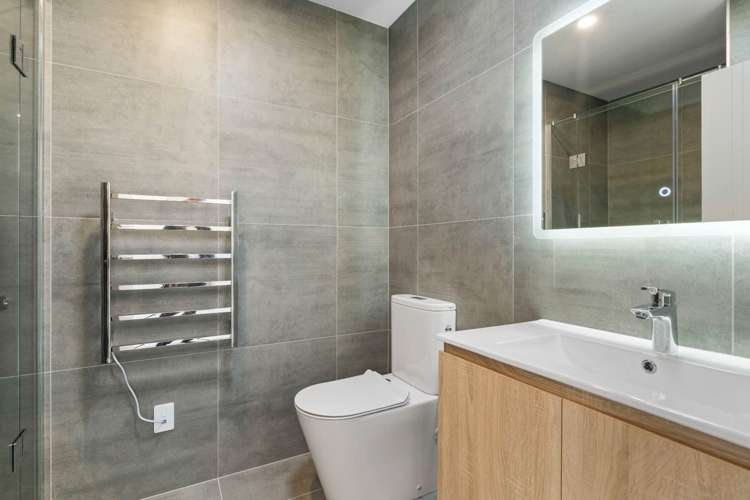 5/129 Lancaster Road Beach Haven_6