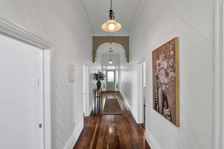 5321 Mountain Road Eltham_11