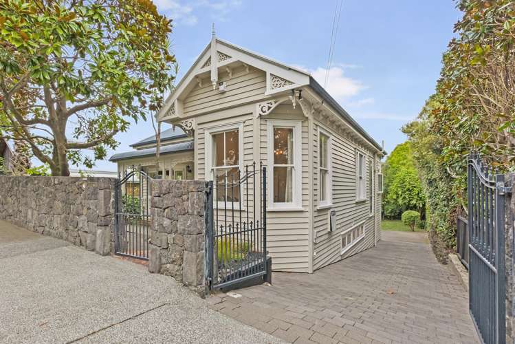 62 Bellevue Road Mount Eden_24