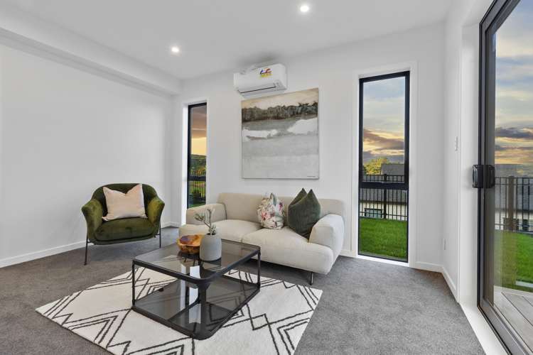 8 Kikorangi Drive Wainui_31