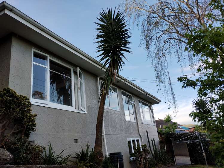 2 Fairmount Road Titirangi_16