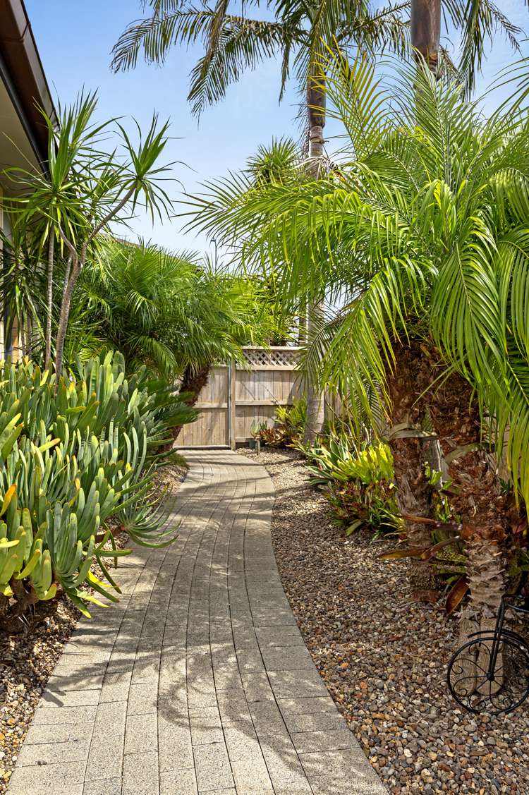 21 Pine Harbour Parade Beachlands_28