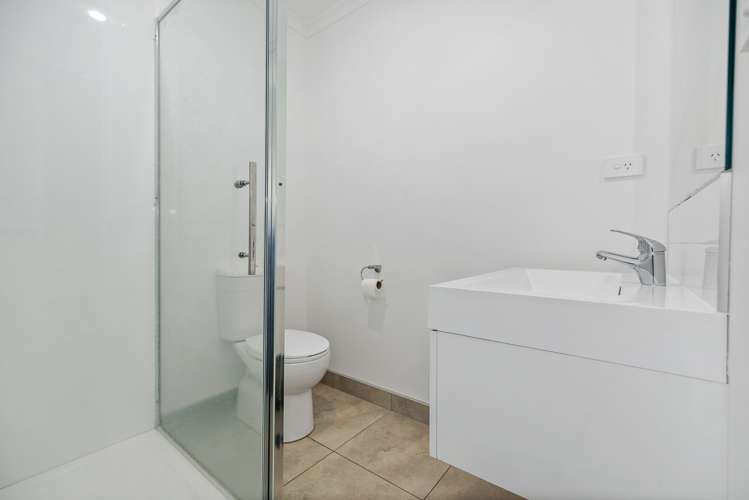 2/12 Onukutara Place Huntington_7