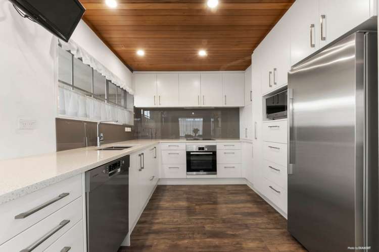 24 Petrel Place Massey_5